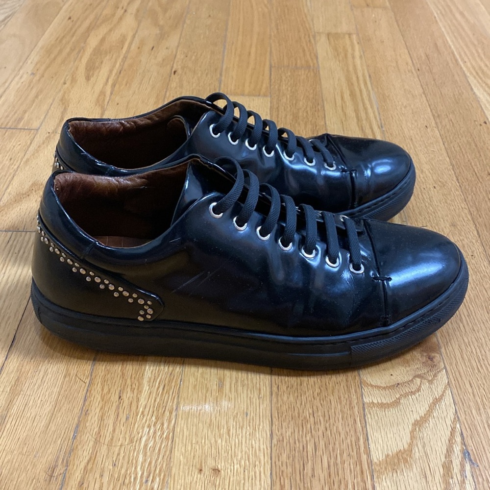 Donald J Pliner Black Leather 10.5 Sneakers - Picture 3 of 7